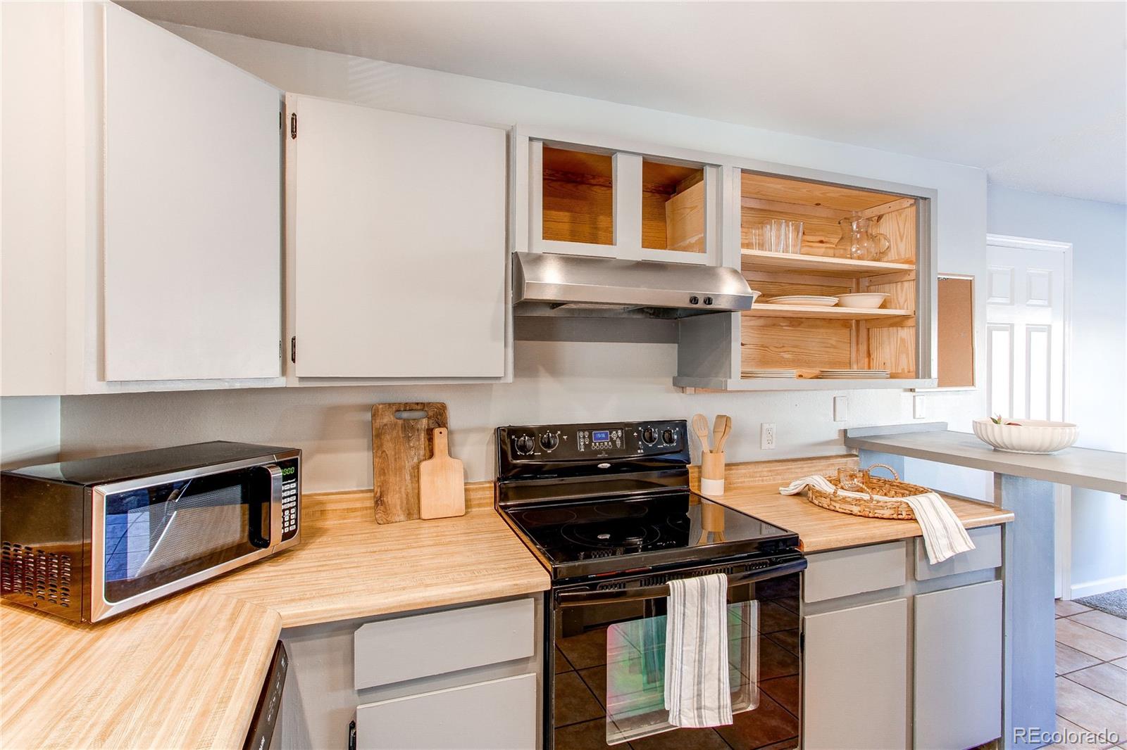 4246 S Eldridge Street #103, Morrison, CO 80465, 2 Bedrooms Bedrooms, ,1 BathroomBathrooms,Residential,For Sale,Eldridge,REC4466486