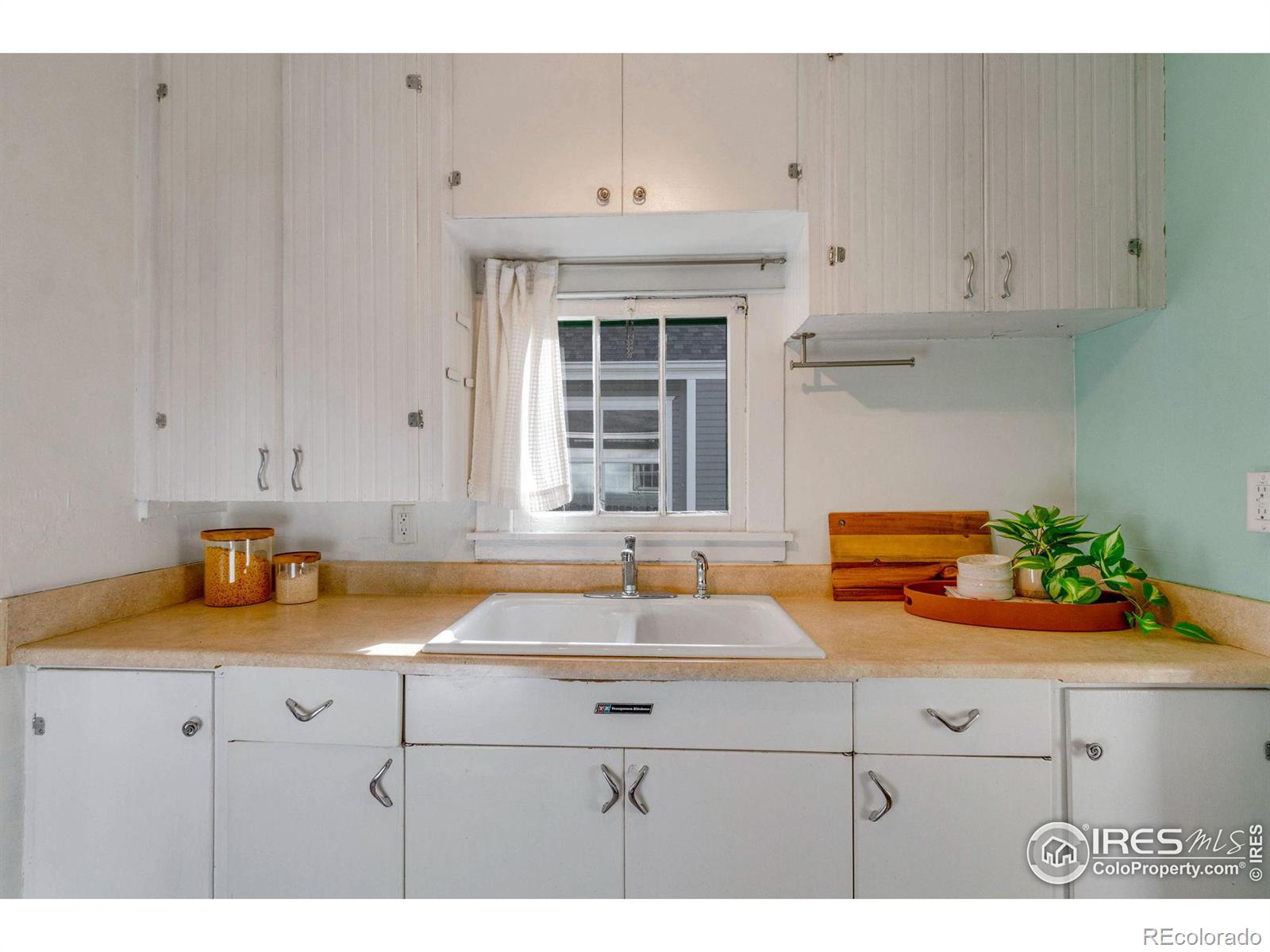 105 Whitcomb Street, Fort Collins, CO 80521, 2 Bedrooms Bedrooms, ,1 BathroomBathrooms,Residential,For Sale,Whitcomb,RECIR1023451