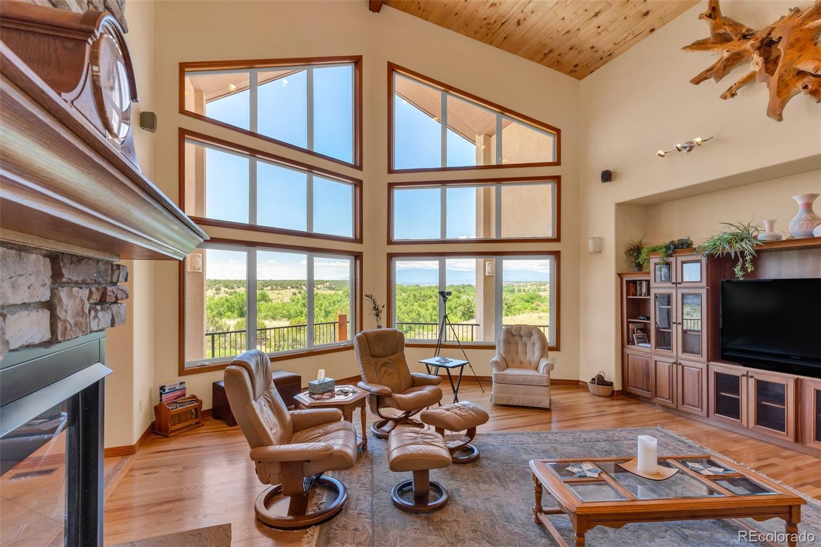 5616 River View Lane, Pueblo, CO 81004, 4 Bedrooms Bedrooms, ,3 BathroomsBathrooms,Residential,For Sale,River View,REC2081094