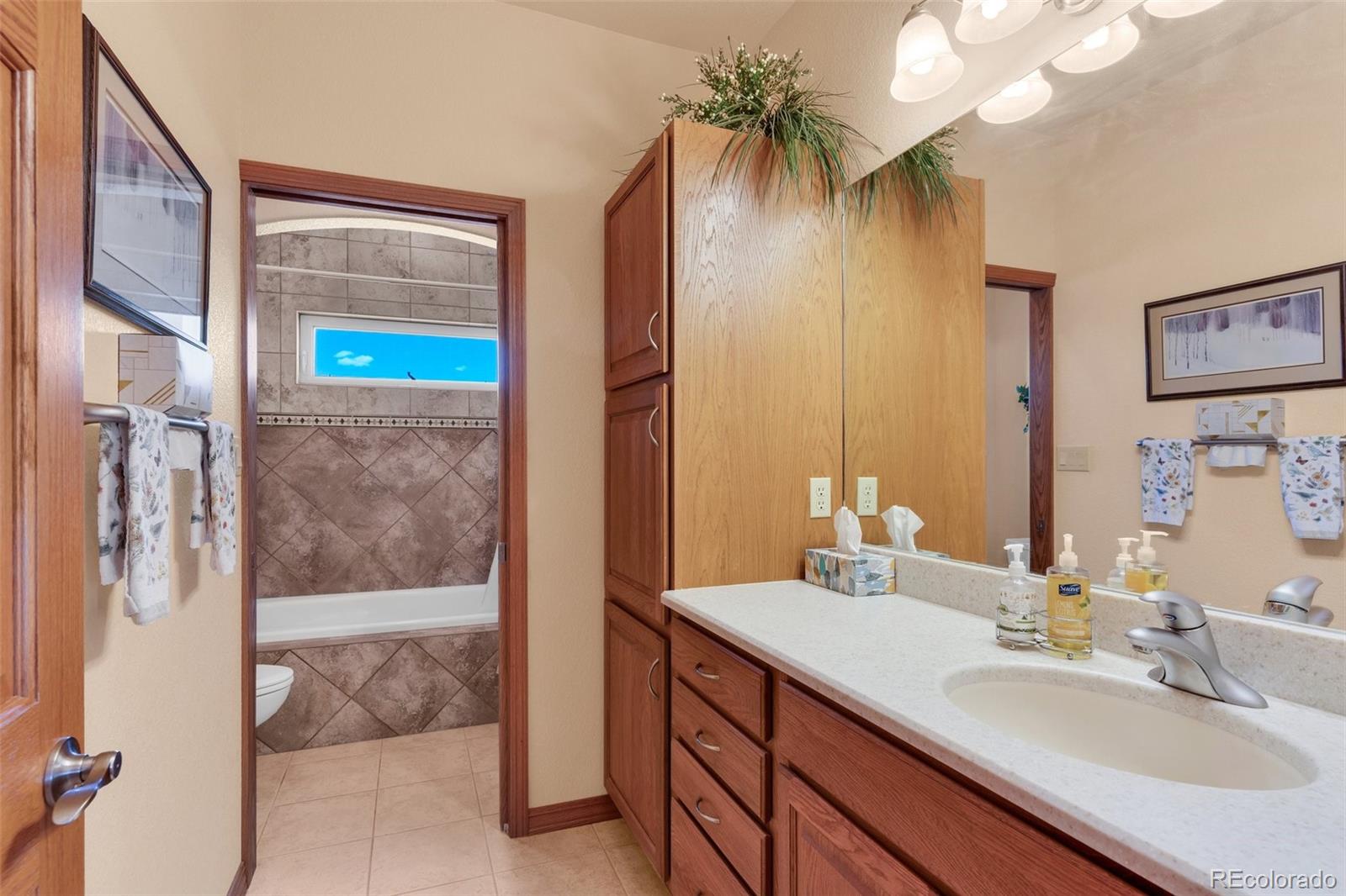 5616 River View Lane, Pueblo, CO 81004, 4 Bedrooms Bedrooms, ,3 BathroomsBathrooms,Residential,For Sale,River View,REC2081094