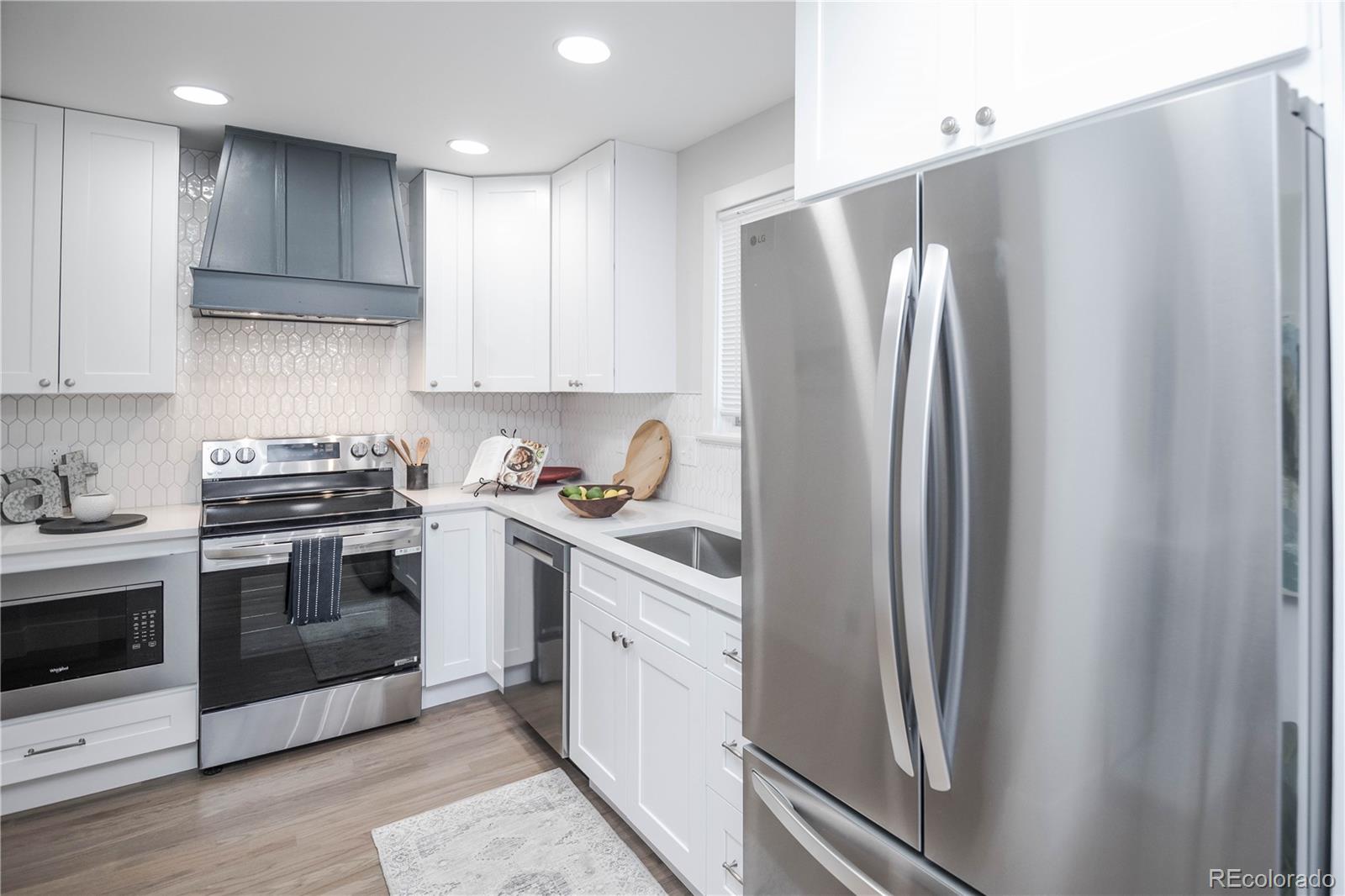 6420 W 47th Avenue, Wheat Ridge, CO 80033, 3 Bedrooms Bedrooms, ,2 BathroomsBathrooms,Residential,For Sale,47th,REC5267471