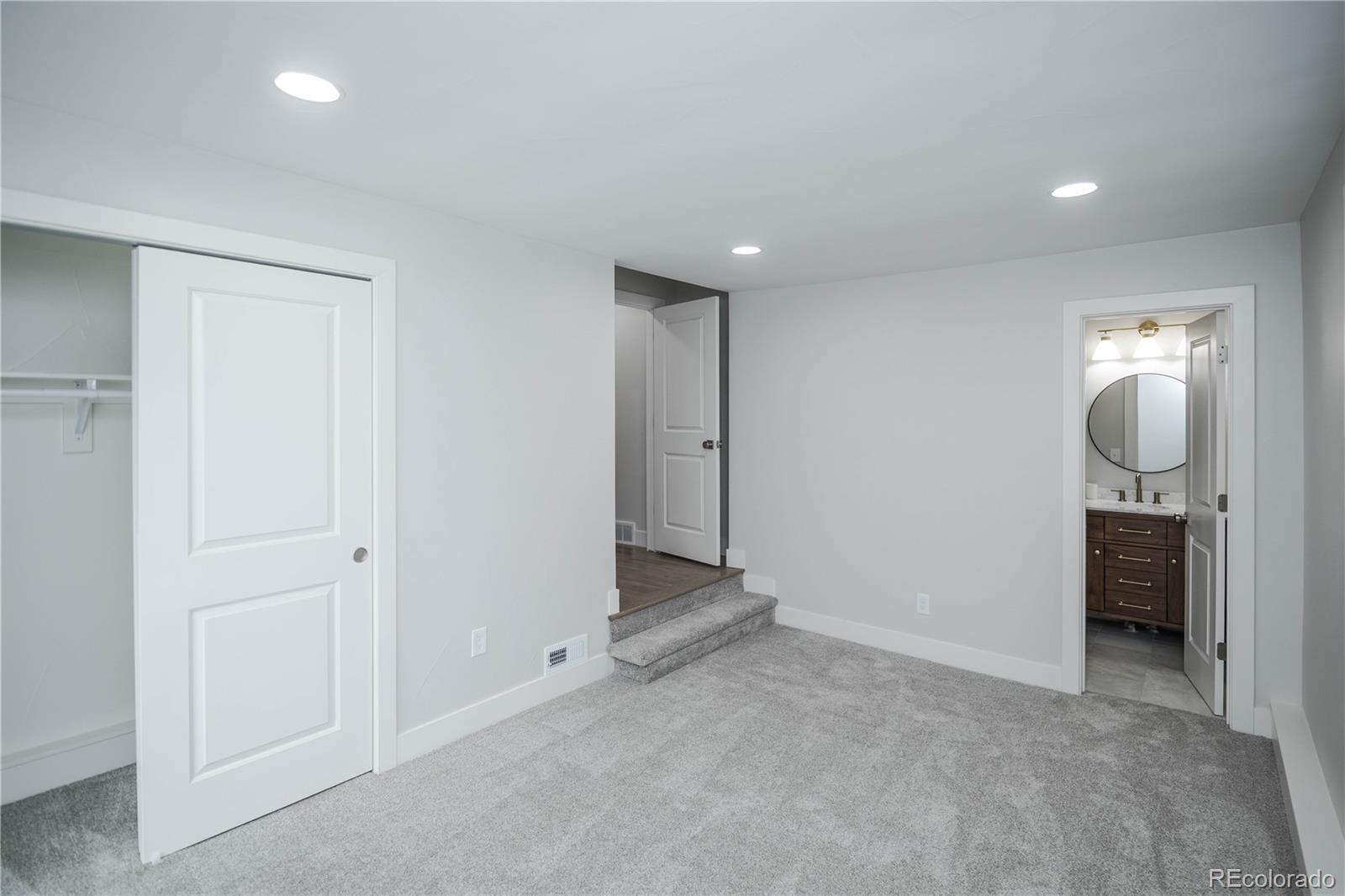 6420 W 47th Avenue, Wheat Ridge, CO 80033, 3 Bedrooms Bedrooms, ,2 BathroomsBathrooms,Residential,For Sale,47th,REC5267471