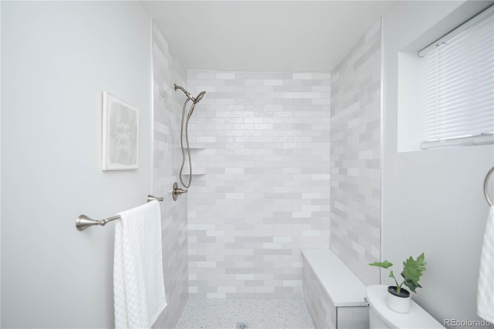 6420 W 47th Avenue, Wheat Ridge, CO 80033, 3 Bedrooms Bedrooms, ,2 BathroomsBathrooms,Residential,For Sale,47th,REC5267471