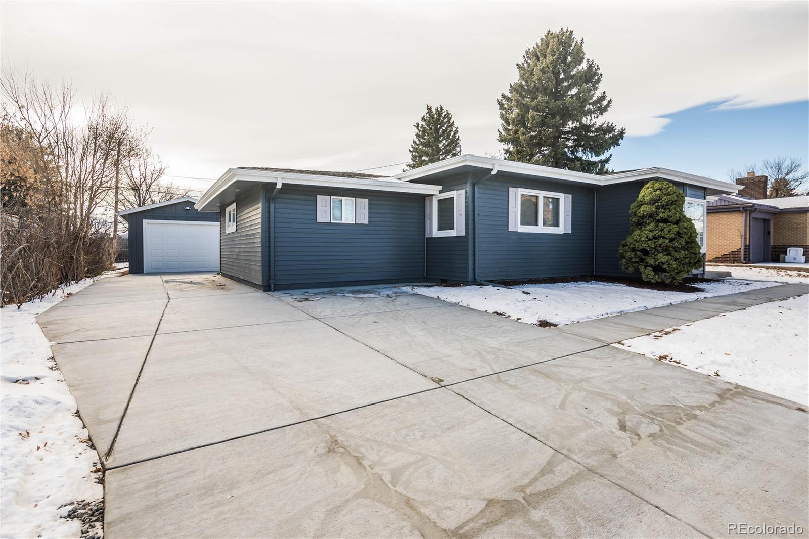 6420 W 47th Avenue, Wheat Ridge, CO 80033, 3 Bedrooms Bedrooms, ,2 BathroomsBathrooms,Residential,For Sale,47th,REC5267471