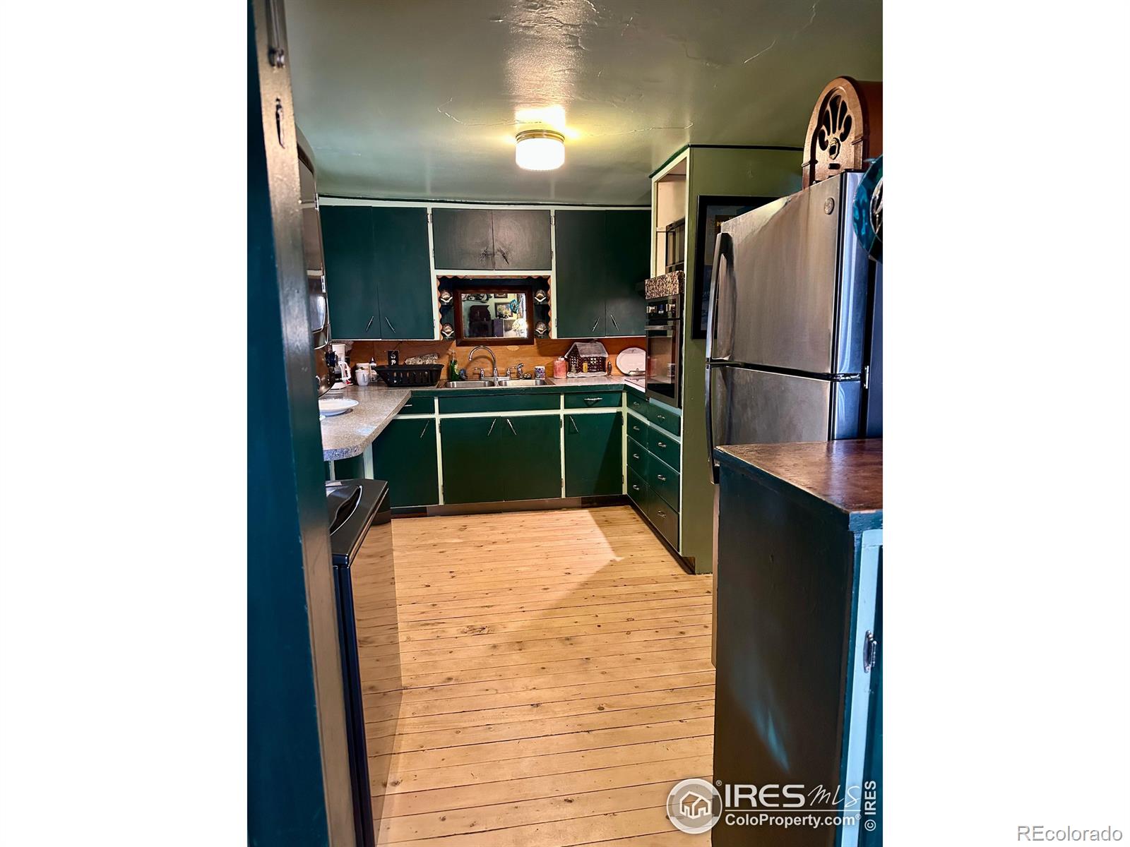 347 Shields Street, Fort Collins, CO 80521, 2 Bedrooms Bedrooms, ,2 BathroomsBathrooms,Residential,For Sale,Shields,RECIR1023364
