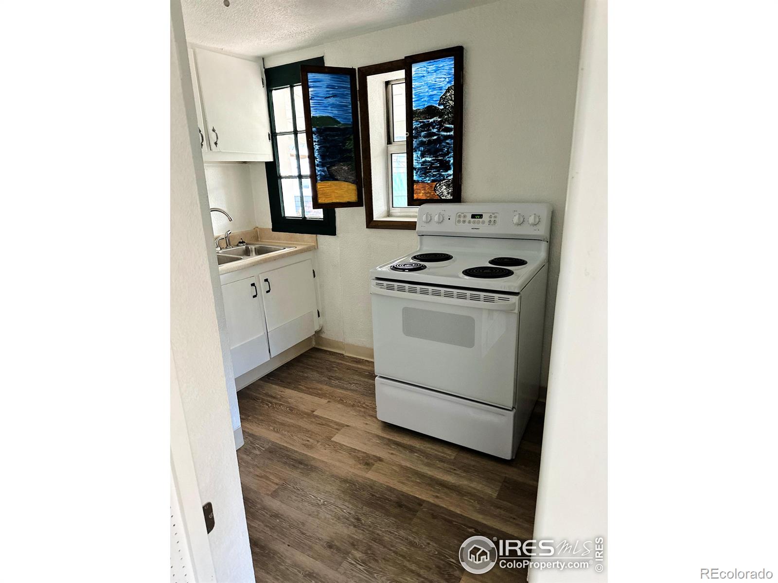 347 Shields Street, Fort Collins, CO 80521, 2 Bedrooms Bedrooms, ,2 BathroomsBathrooms,Residential,For Sale,Shields,RECIR1023364