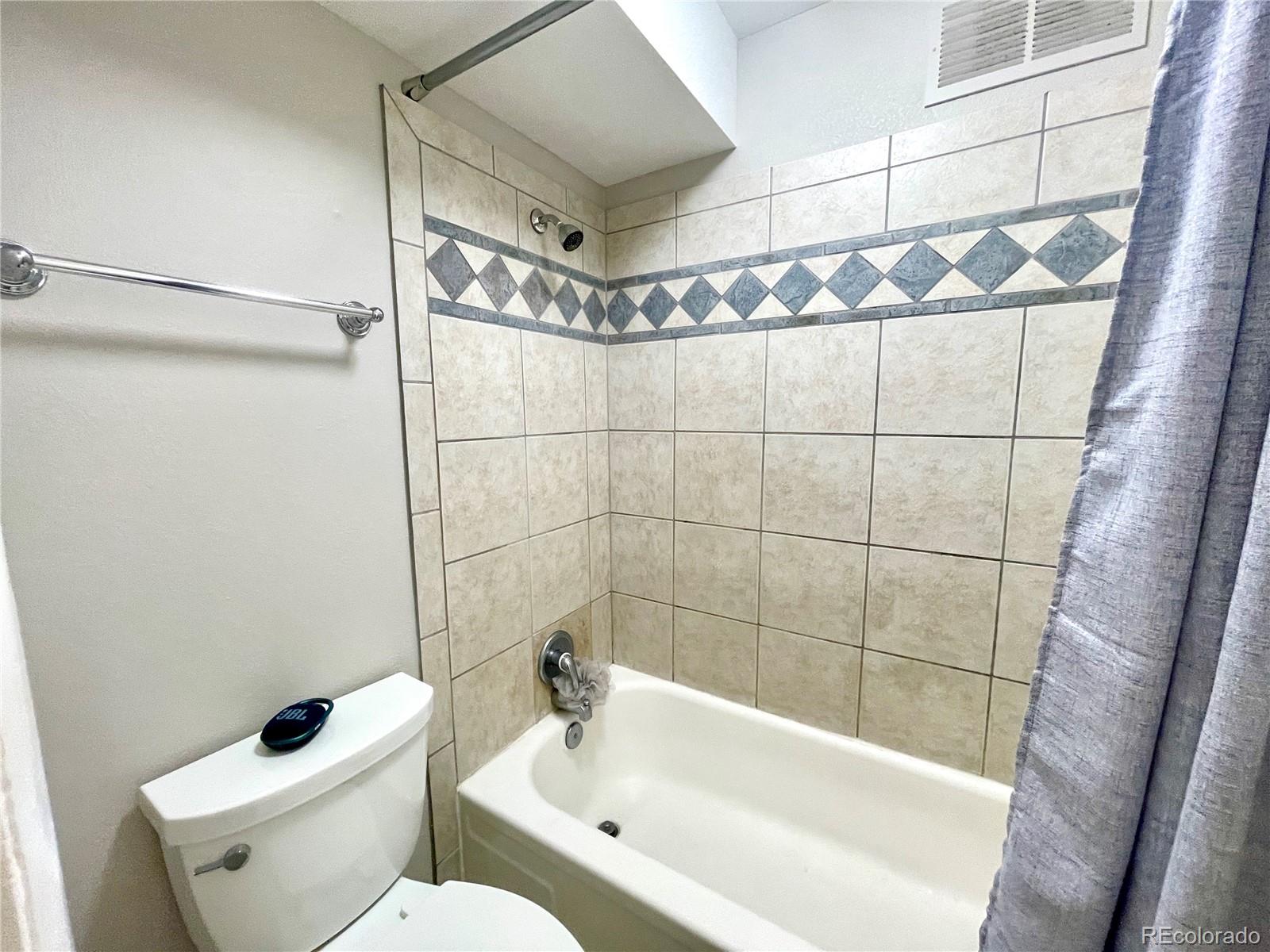 1390 Emerson Street #201, Denver, CO 80218, 1 Bedroom Bedrooms, ,1 BathroomBathrooms,Rental,For Rent,Emerson,REC4410607