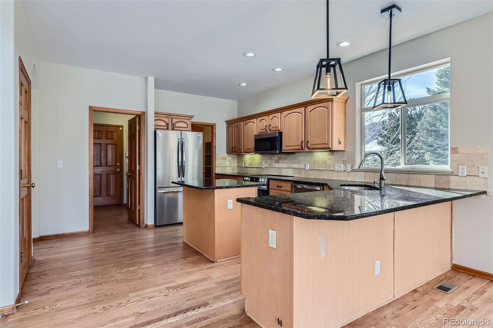 10803 Coco Place, Littleton, CO 80127, 5 Bedrooms Bedrooms, ,4 BathroomsBathrooms,Residential,For Sale,Coco,REC2913929