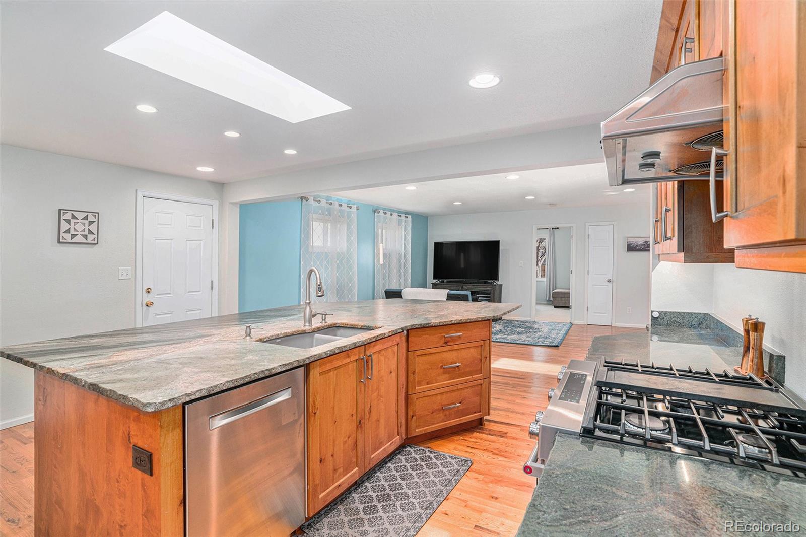 716 Rocky Road, Fort Collins, CO 80521, 4 Bedrooms Bedrooms, ,2 BathroomsBathrooms,Residential,For Sale,Rocky,REC3215384