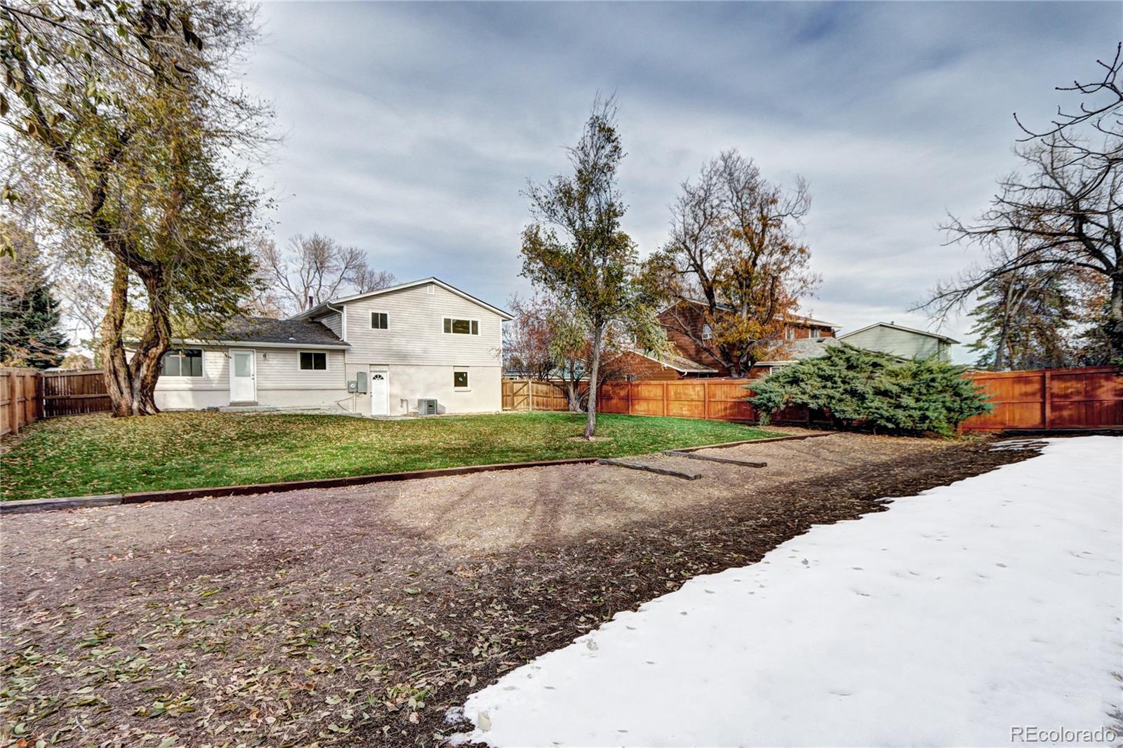 10100 Grand Avenue, Littleton, CO 80127, 4 Bedrooms Bedrooms, ,3 BathroomsBathrooms,Residential,For Sale,Grand,REC9013897