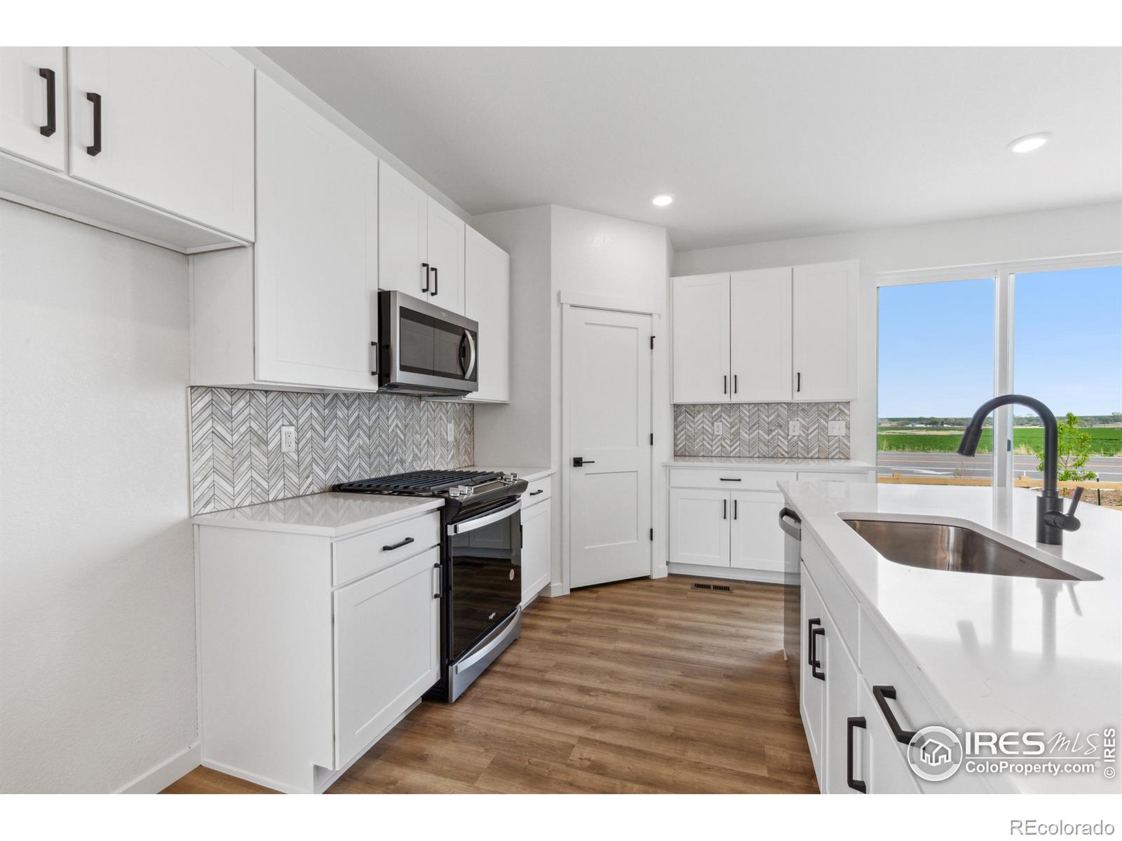 797 Muturu Road, Johnstown, CO 80534, 3 Bedrooms Bedrooms, ,2 BathroomsBathrooms,Residential,For Sale,Muturu,RECIR1023394