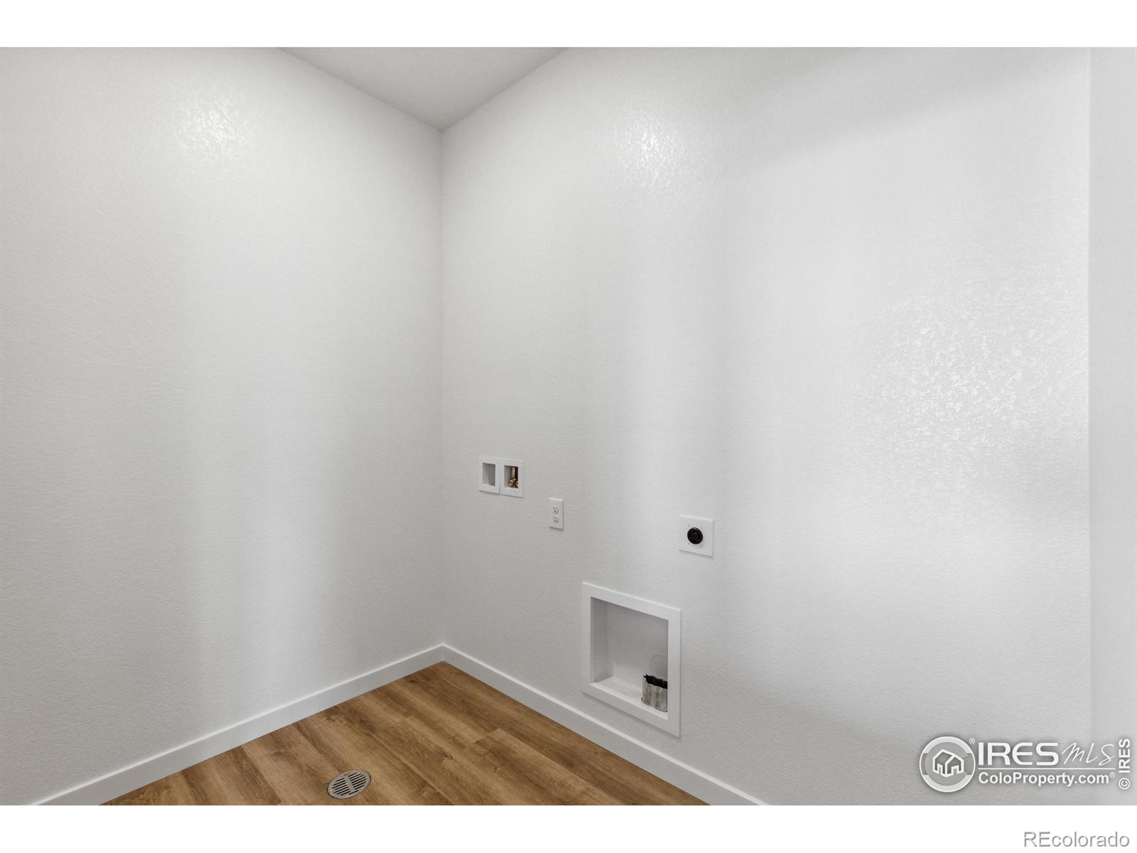 797 Muturu Road, Johnstown, CO 80534, 3 Bedrooms Bedrooms, ,2 BathroomsBathrooms,Residential,For Sale,Muturu,RECIR1023394