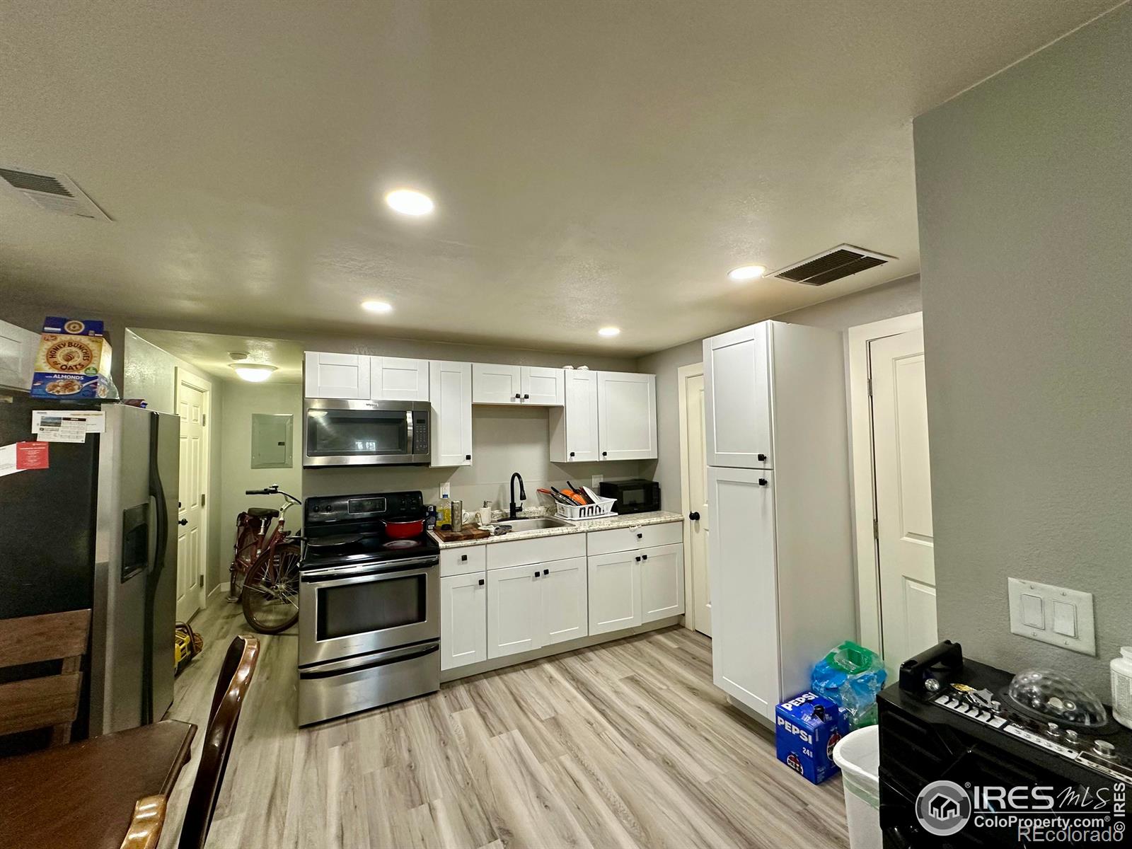 2015 5th Avenue, Greeley, CO 80631, ,Income,For Sale,5th,RECIR1023343
