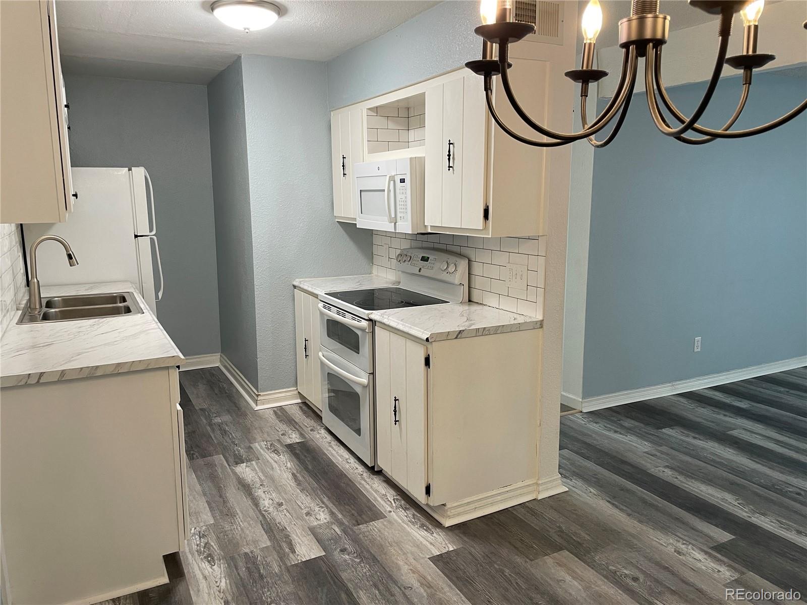 16259 10th Avenue #4, Golden, CO 80401, 2 Bedrooms Bedrooms, ,1 BathroomBathrooms,Rental,For Rent,10th,REC8345527