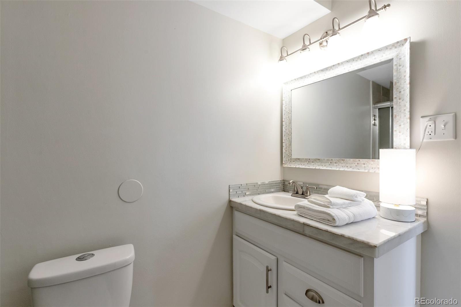 9625 Center Avenue #11A, Denver, CO 80247, 2 Bedrooms Bedrooms, ,2 BathroomsBathrooms,Rental,For Rent,Windsor Gardens,Center,REC7034183