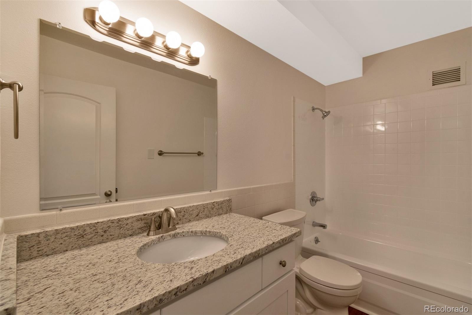 650 Clinton Street #8C, Denver, CO 80247, 1 Bedroom Bedrooms, ,1 BathroomBathrooms,Rental,For Rent,Windsor Gardens,Clinton,REC2876494