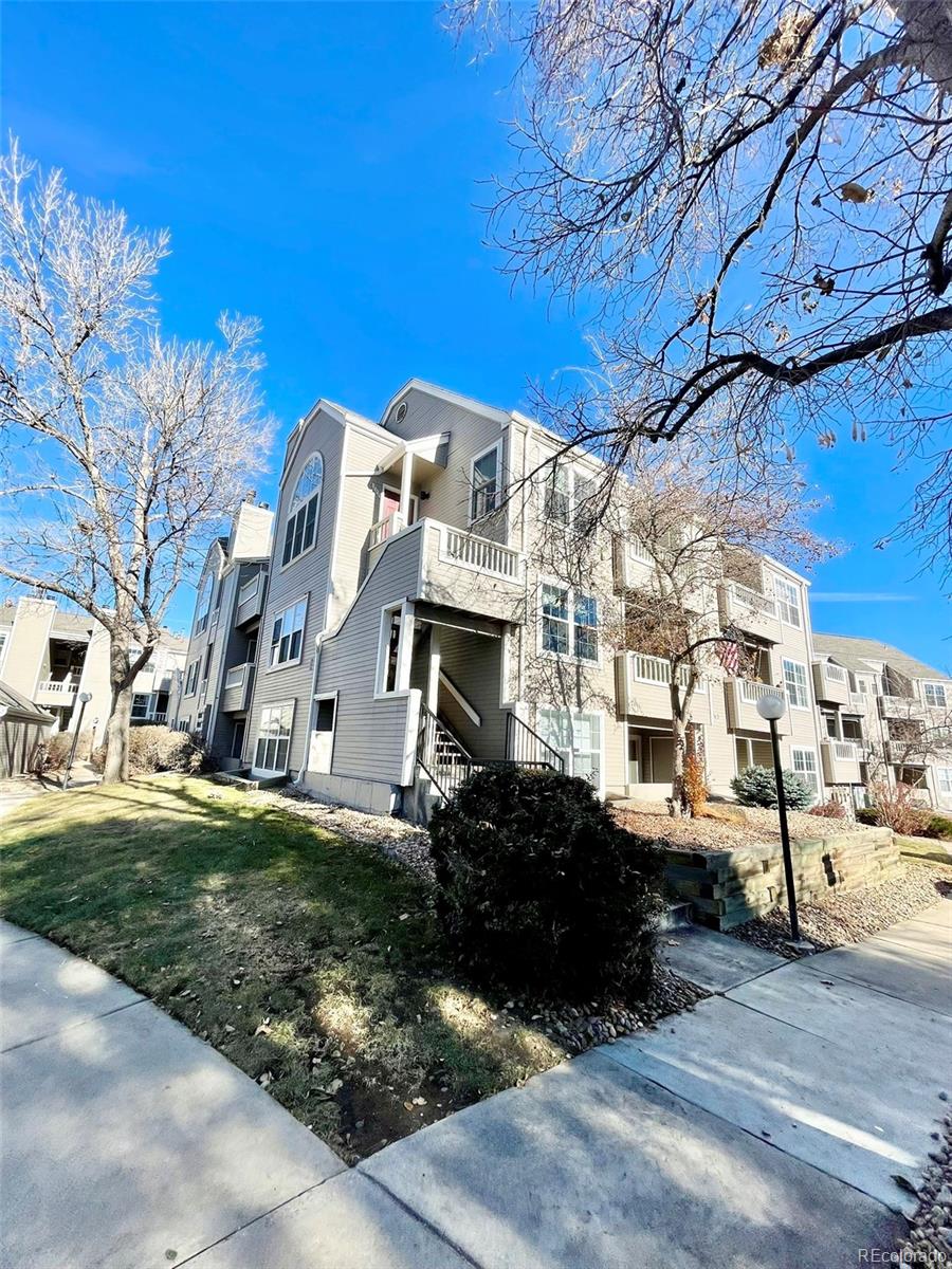 5765 Atlantic Place #103, Lakewood, CO 80227, 2 Bedrooms Bedrooms, ,2 BathroomsBathrooms,Residential,For Sale,Sunpointe at Lakewood Estates,Atlantic,REC5087868