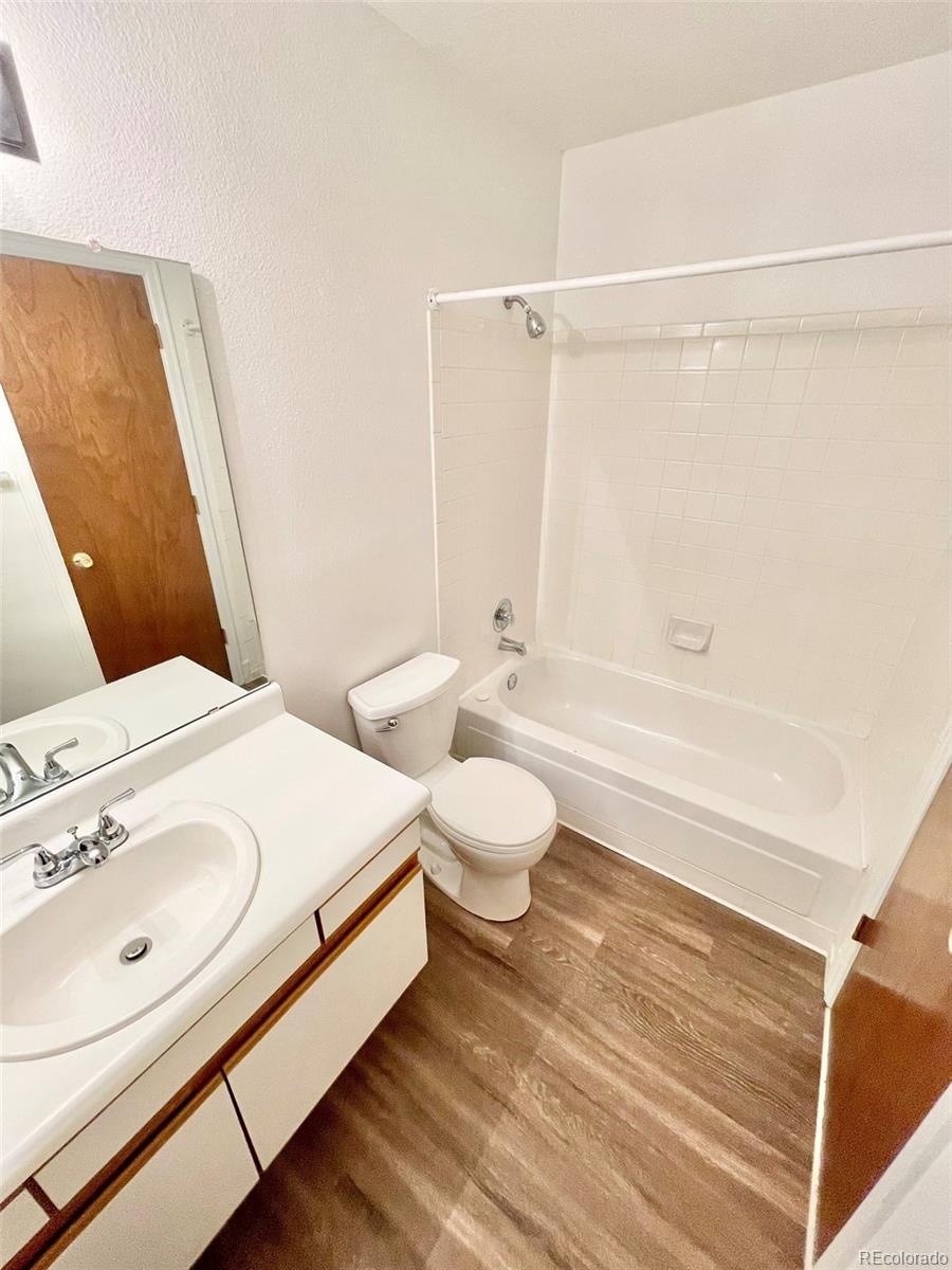 5765 Atlantic Place #103, Lakewood, CO 80227, 2 Bedrooms Bedrooms, ,2 BathroomsBathrooms,Residential,For Sale,Sunpointe at Lakewood Estates,Atlantic,REC5087868