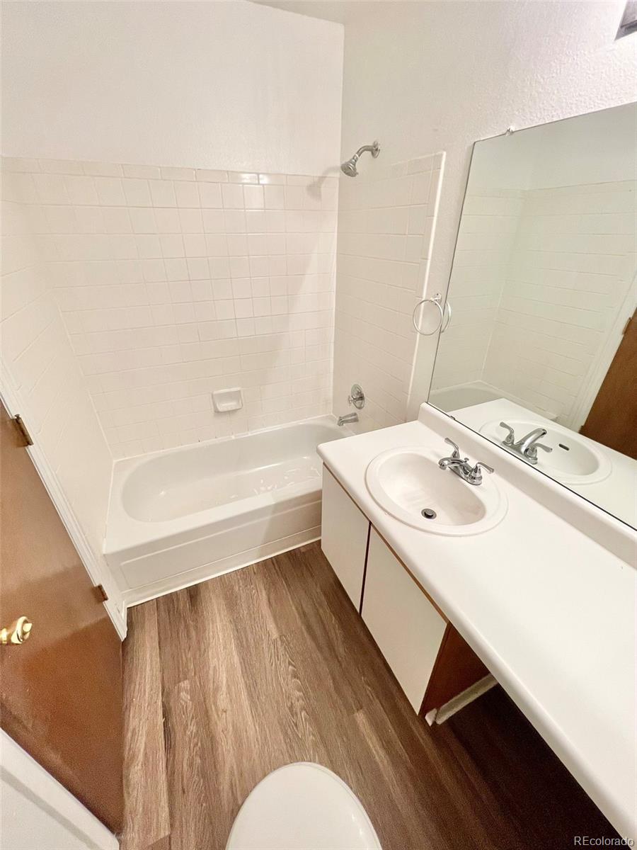 5765 Atlantic Place #103, Lakewood, CO 80227, 2 Bedrooms Bedrooms, ,2 BathroomsBathrooms,Residential,For Sale,Sunpointe at Lakewood Estates,Atlantic,REC5087868