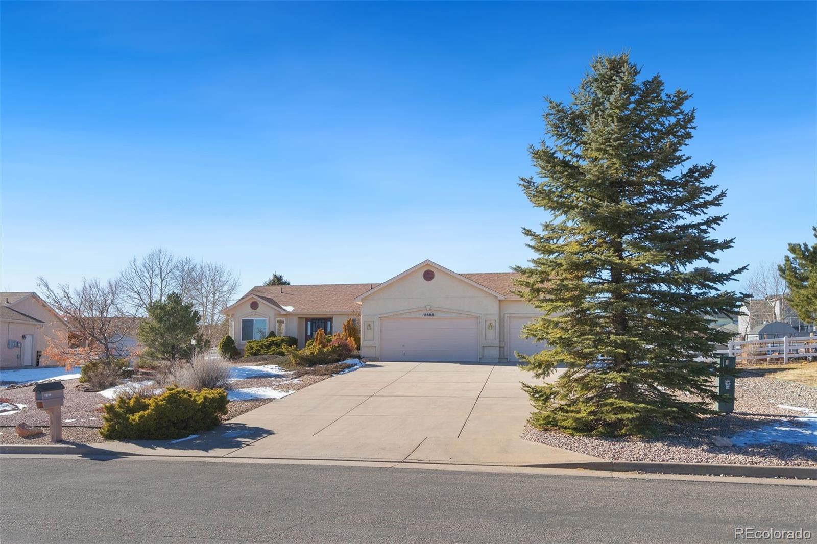 11698 Allendale Drive, Peyton, CO 80831, 4 Bedrooms Bedrooms, ,3 BathroomsBathrooms,Residential,For Sale,Allendale,REC9805141