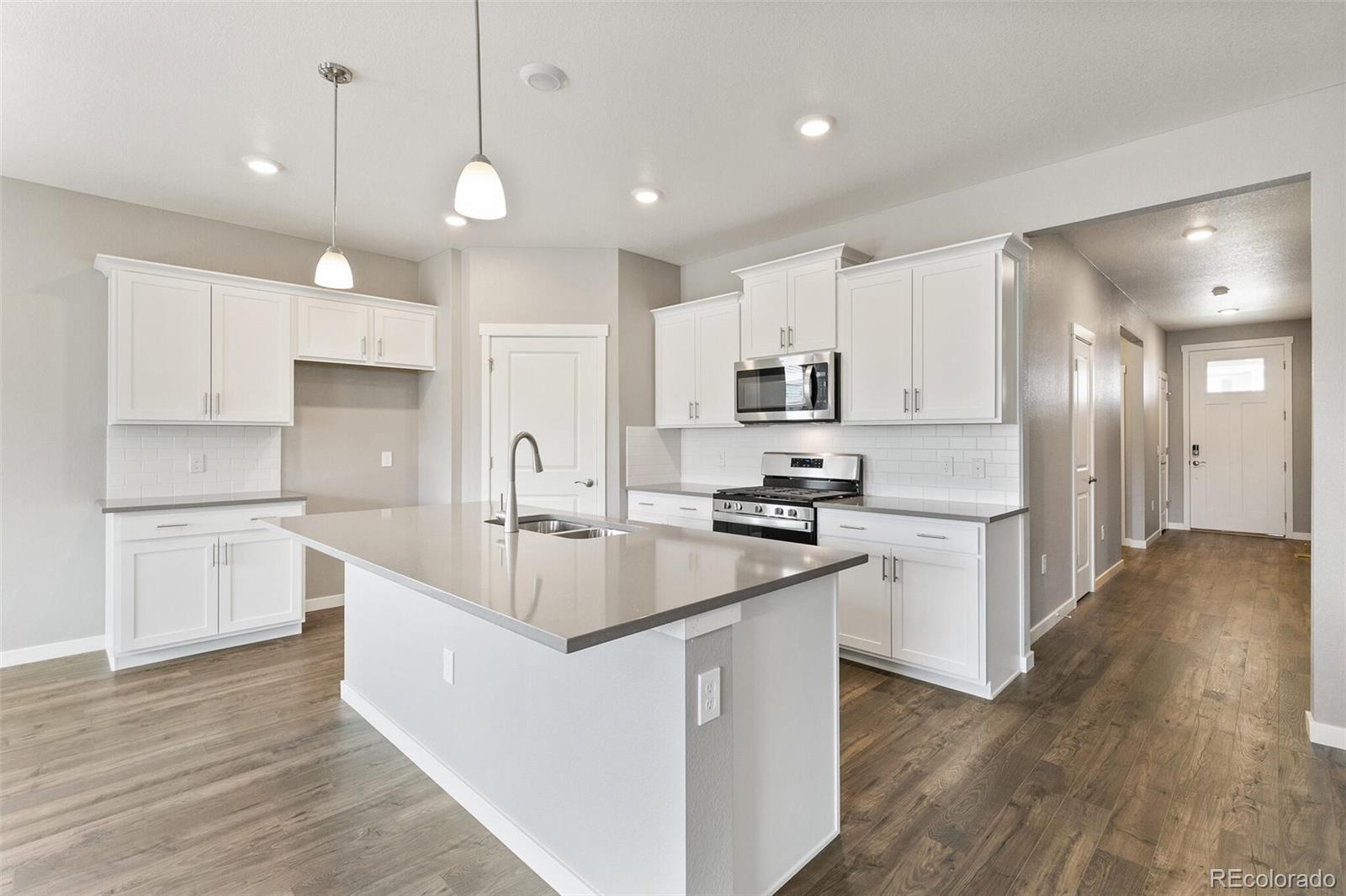 4212 Sandstone Drive, Mead, CO 80504, 4 Bedrooms Bedrooms, ,2 BathroomsBathrooms,Residential,For Sale,Sandstone,REC3110192