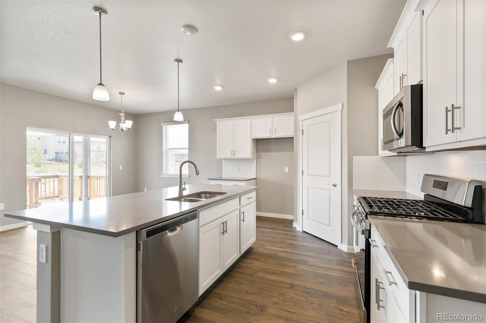 4212 Sandstone Drive, Mead, CO 80504, 4 Bedrooms Bedrooms, ,2 BathroomsBathrooms,Residential,For Sale,Sandstone,REC3110192