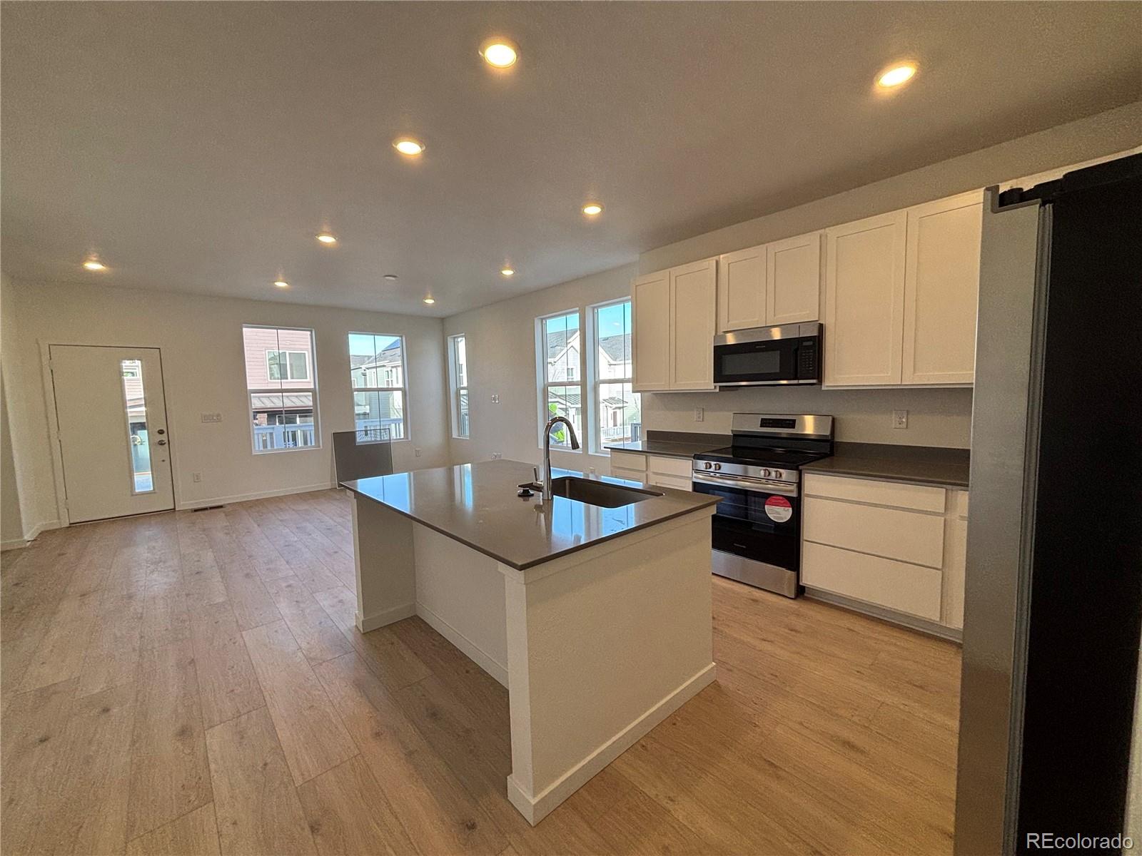 14585 91st Avenue #A, Arvada, CO 80005, 3 Bedrooms Bedrooms, ,3 BathroomsBathrooms,Residential,For Sale,91st,REC8475541