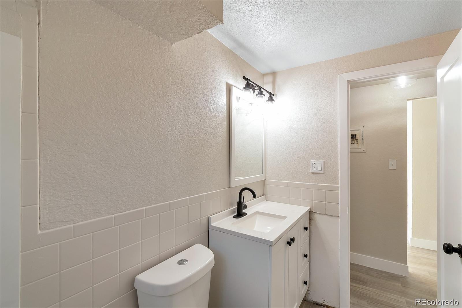 1300 Depew Street, Lakewood, CO 80214, 2 Bedrooms Bedrooms, ,1 BathroomBathrooms,Rental,For Rent,Depew,REC6282844