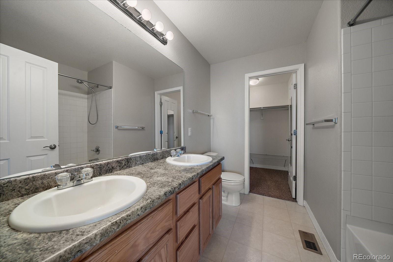 2445 Cutters Circle #101, Castle Rock, CO 80108, 2 Bedrooms Bedrooms, ,3 BathroomsBathrooms,Residential,For Sale,Cutters,REC1911243