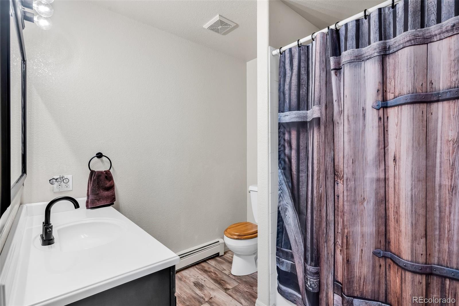 1 Silversmith Court, Pueblo, CO 81008, 6 Bedrooms Bedrooms, ,3 BathroomsBathrooms,Residential,For Sale,Silversmith,REC9846845