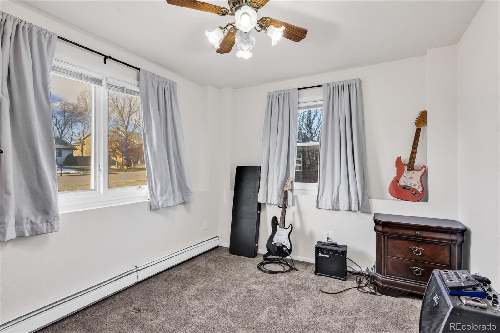 1 Silversmith Court, Pueblo, CO 81008, 6 Bedrooms Bedrooms, ,3 BathroomsBathrooms,Residential,For Sale,Silversmith,REC9846845