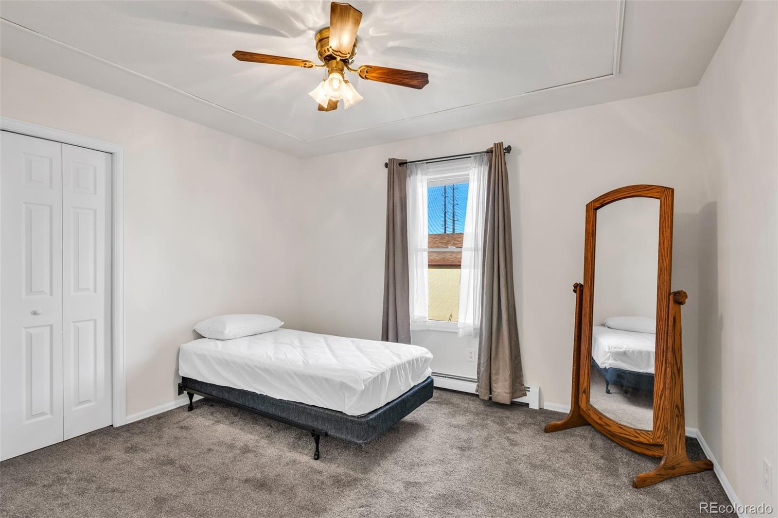 1 Silversmith Court, Pueblo, CO 81008, 6 Bedrooms Bedrooms, ,3 BathroomsBathrooms,Residential,For Sale,Silversmith,REC9846845