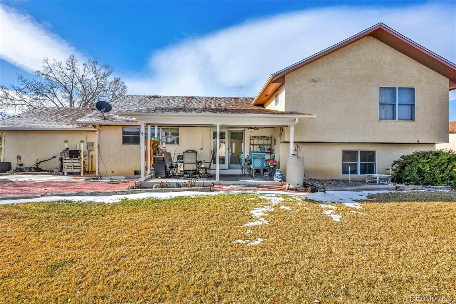 1 Silversmith Court, Pueblo, CO 81008, 6 Bedrooms Bedrooms, ,3 BathroomsBathrooms,Residential,For Sale,Silversmith,REC9846845