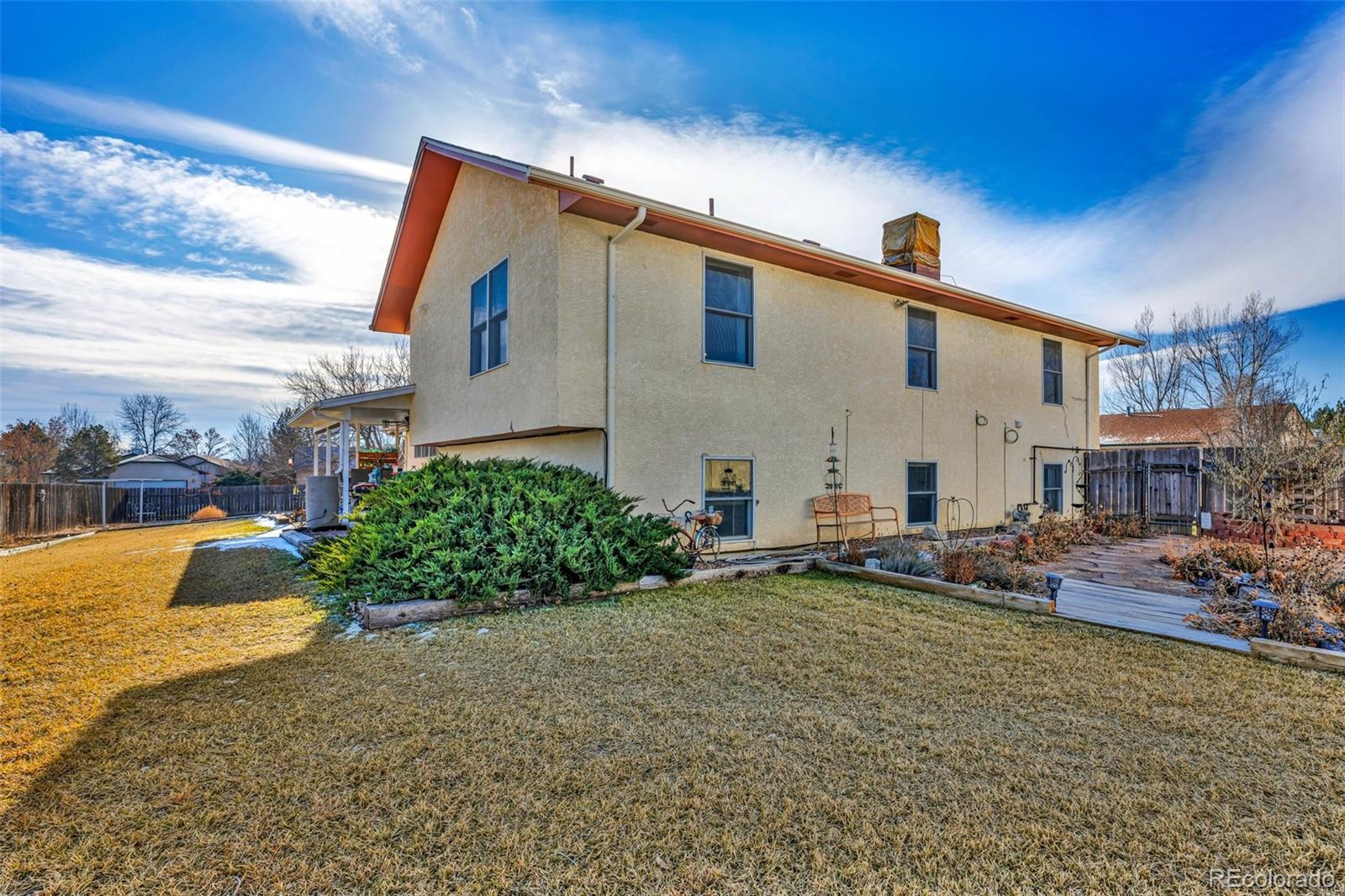 1 Silversmith Court, Pueblo, CO 81008, 6 Bedrooms Bedrooms, ,3 BathroomsBathrooms,Residential,For Sale,Silversmith,REC9846845
