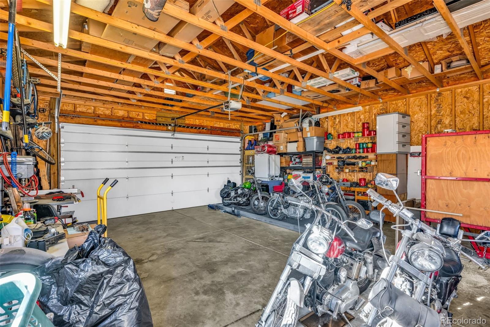 1 Silversmith Court, Pueblo, CO 81008, 6 Bedrooms Bedrooms, ,3 BathroomsBathrooms,Residential,For Sale,Silversmith,REC9846845