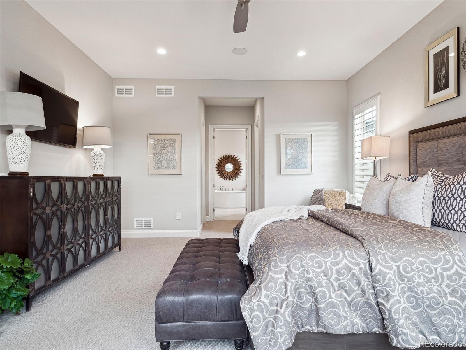 22980 Del Norte Circle, Aurora, CO 80016, 3 Bedrooms Bedrooms, ,3 BathroomsBathrooms,Residential,For Sale,Del Norte,REC7236123