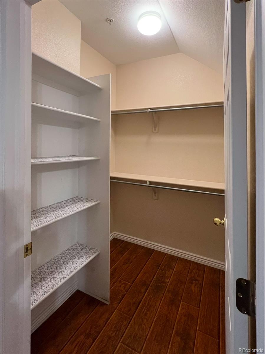 9530 Florida Avenue #1011, Denver, CO 80247, 2 Bedrooms Bedrooms, ,2 BathroomsBathrooms,Rental,For Rent,Florida,REC8770551