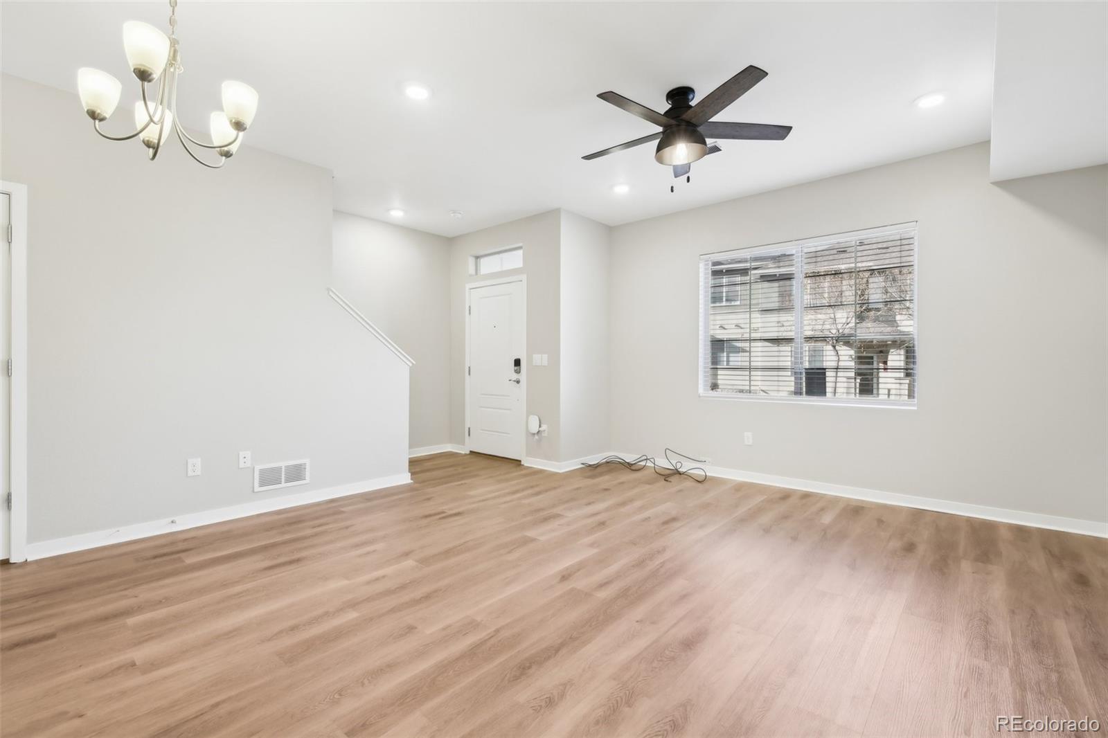 845 98th Avenue #2004, Thornton, CO 80229, 3 Bedrooms Bedrooms, ,3 BathroomsBathrooms,Residential,For Sale,98th,REC7629060