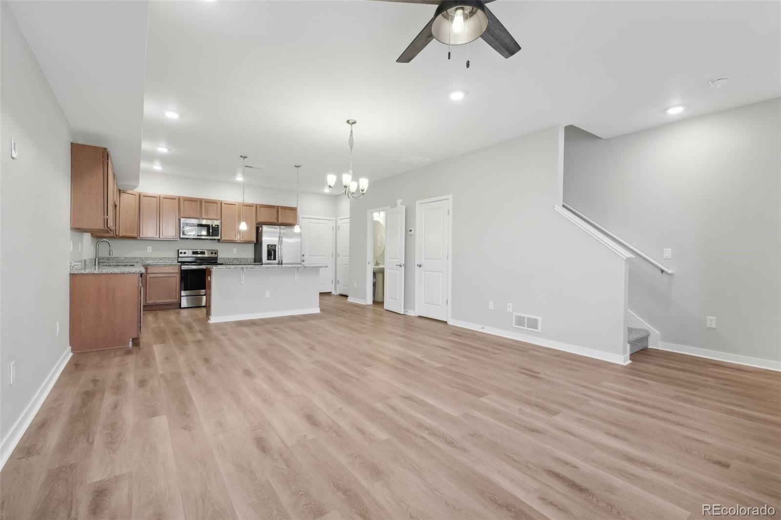 845 98th Avenue #2004, Thornton, CO 80229, 3 Bedrooms Bedrooms, ,3 BathroomsBathrooms,Residential,For Sale,98th,REC7629060