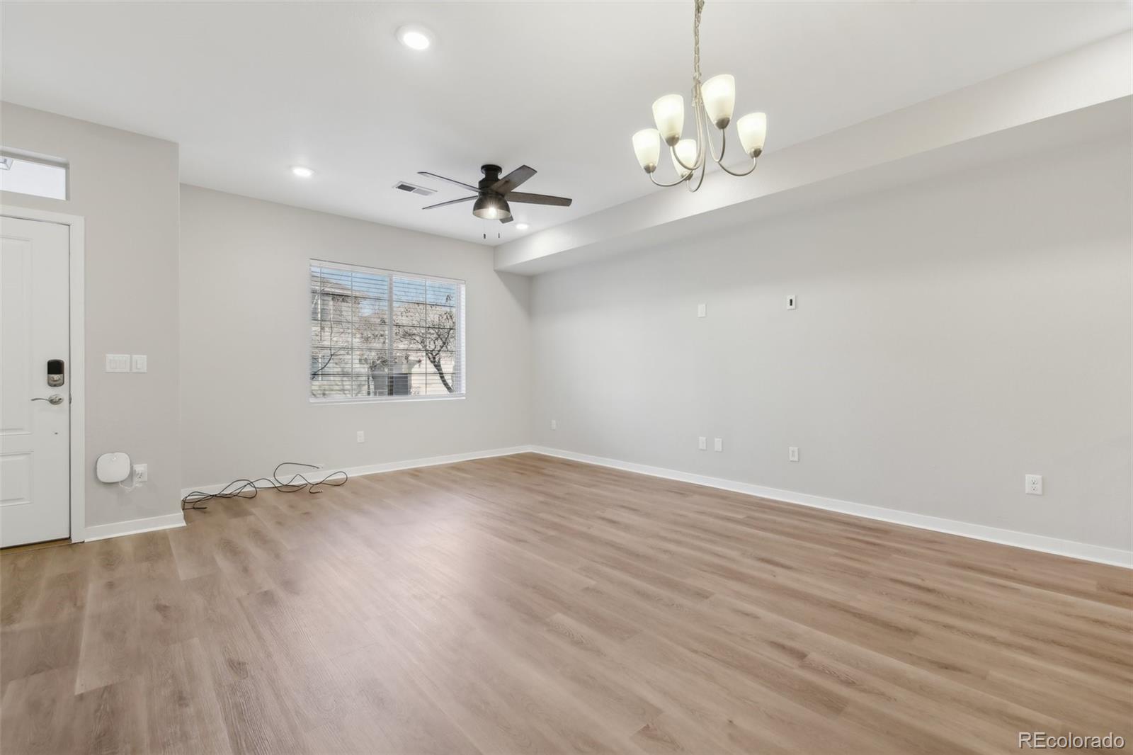 845 98th Avenue #2004, Thornton, CO 80229, 3 Bedrooms Bedrooms, ,3 BathroomsBathrooms,Residential,For Sale,98th,REC7629060