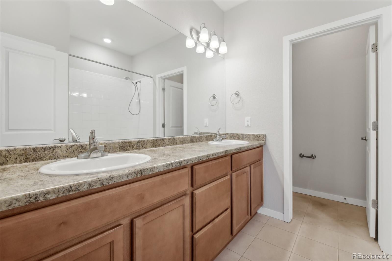 845 98th Avenue #2004, Thornton, CO 80229, 3 Bedrooms Bedrooms, ,3 BathroomsBathrooms,Residential,For Sale,98th,REC7629060