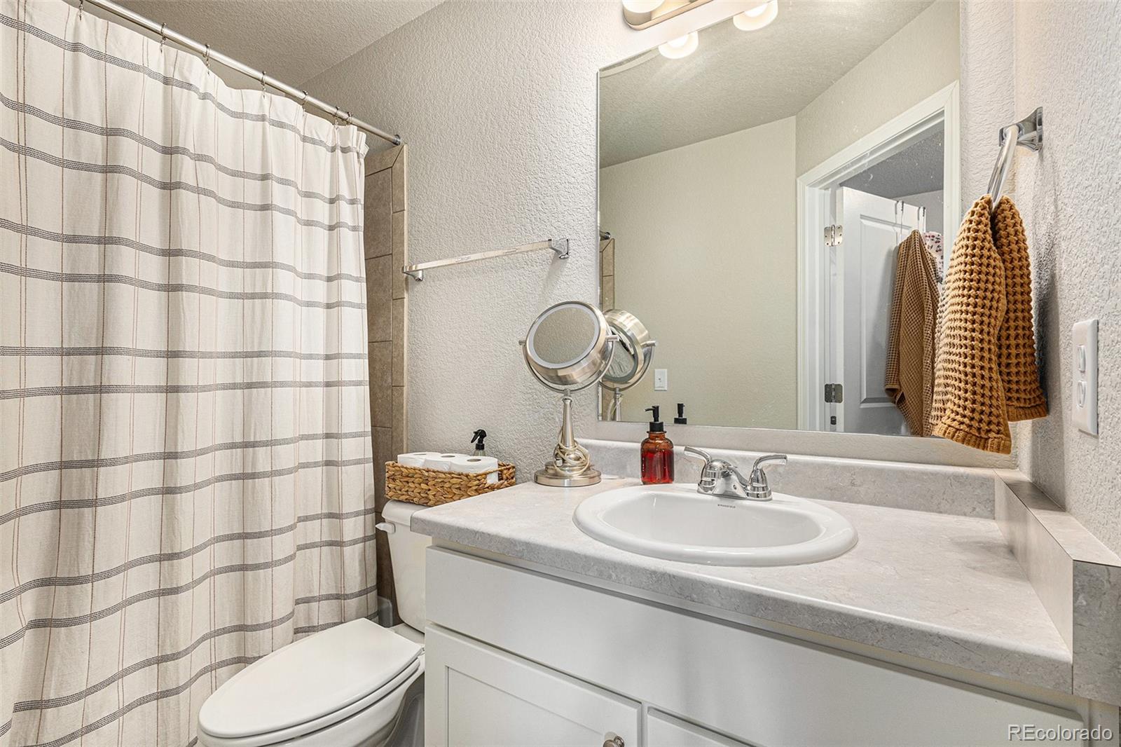 2940 Magic Carpet Loop, Colorado Springs, CO 80916, 3 Bedrooms Bedrooms, ,3 BathroomsBathrooms,Rental,For Rent,Magic Carpet,REC2775269