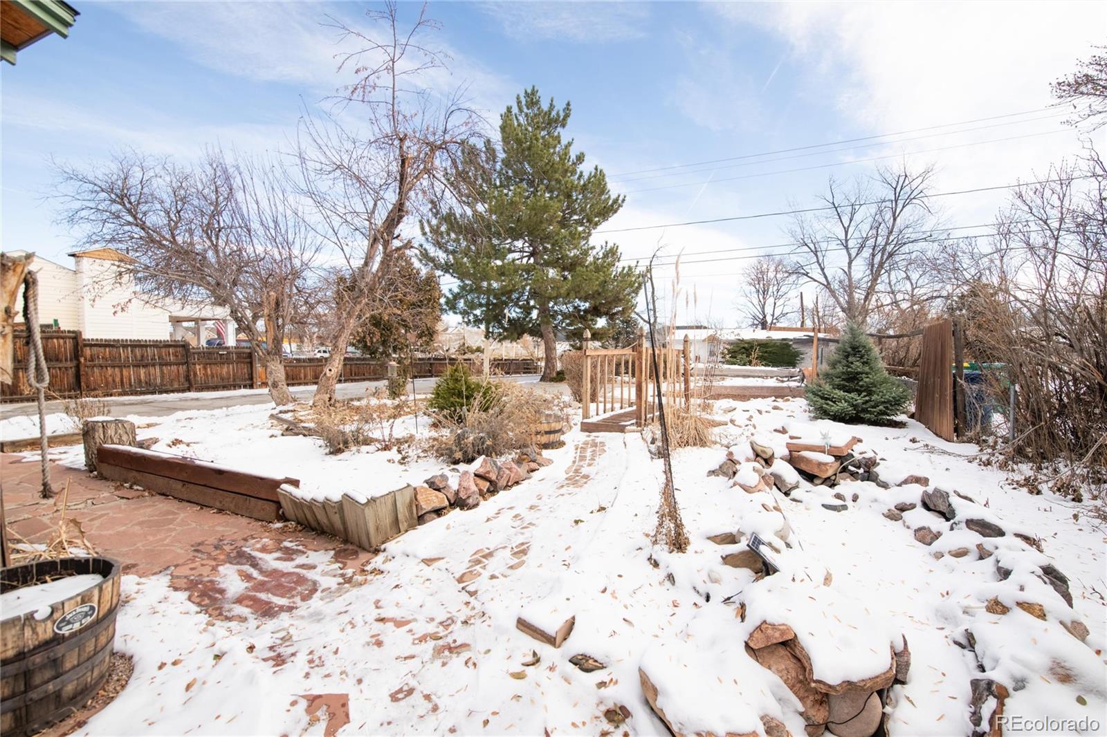 35 Harlan Street, Lakewood, CO 80226, 2 Bedrooms Bedrooms, ,1 BathroomBathrooms,Residential,For Sale,Harlan,REC2688234