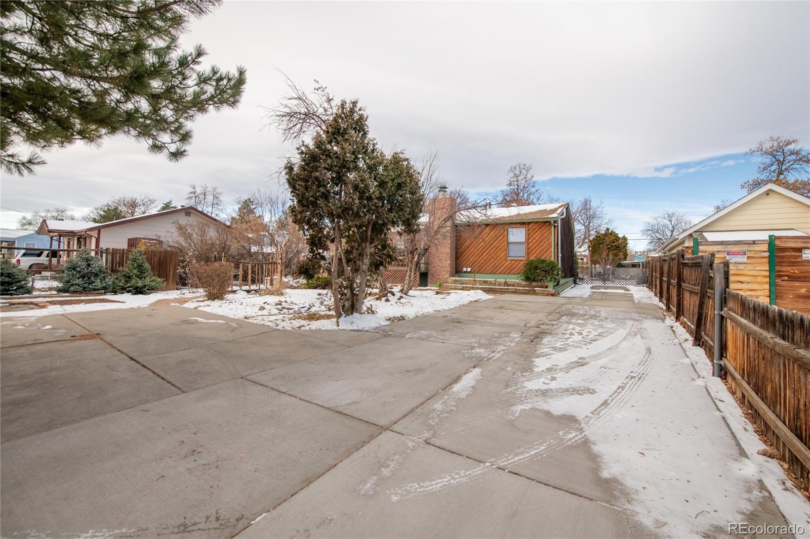 35 Harlan Street, Lakewood, CO 80226, 2 Bedrooms Bedrooms, ,1 BathroomBathrooms,Residential,For Sale,Harlan,REC2688234
