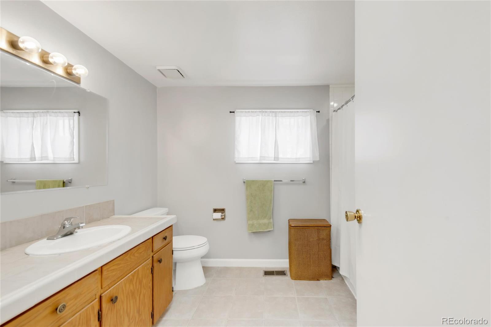 35 Harlan Street, Lakewood, CO 80226, 2 Bedrooms Bedrooms, ,1 BathroomBathrooms,Residential,For Sale,Harlan,REC2688234