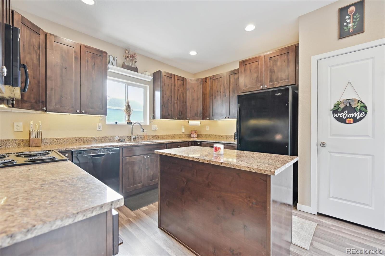 387 2nd Avenue, Deer Trail, CO 80105, 4 Bedrooms Bedrooms, ,4 BathroomsBathrooms,Residential,For Sale,2nd,REC6313268