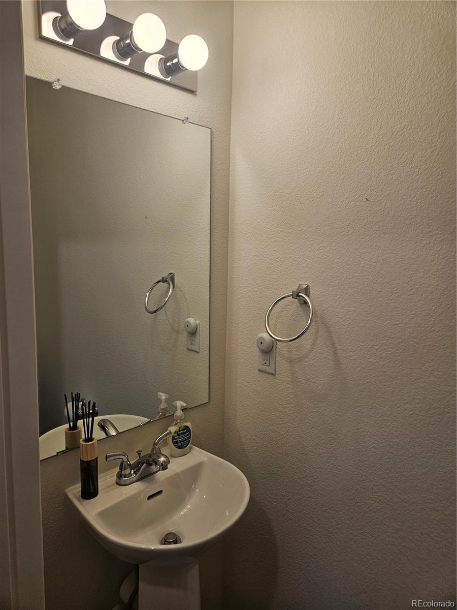 Restricted Address, Denver, CO 80249, 3 Bedrooms Bedrooms, ,3 BathroomsBathrooms,Rental,For Rent,Yampa,REC7319612