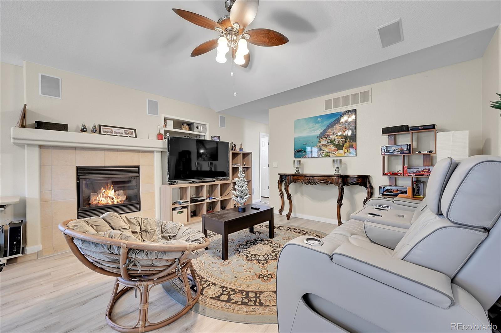 22159 Jamison Place, Aurora, CO 80016, 3 Bedrooms Bedrooms, ,3 BathroomsBathrooms,Residential,For Sale,Jamison,REC9399199