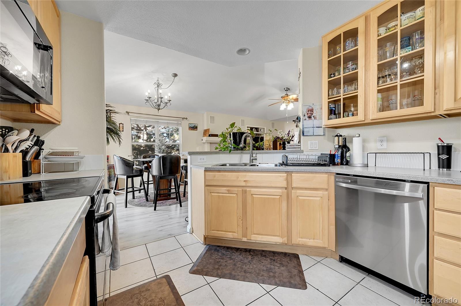 22159 Jamison Place, Aurora, CO 80016, 3 Bedrooms Bedrooms, ,3 BathroomsBathrooms,Residential,For Sale,Jamison,REC9399199