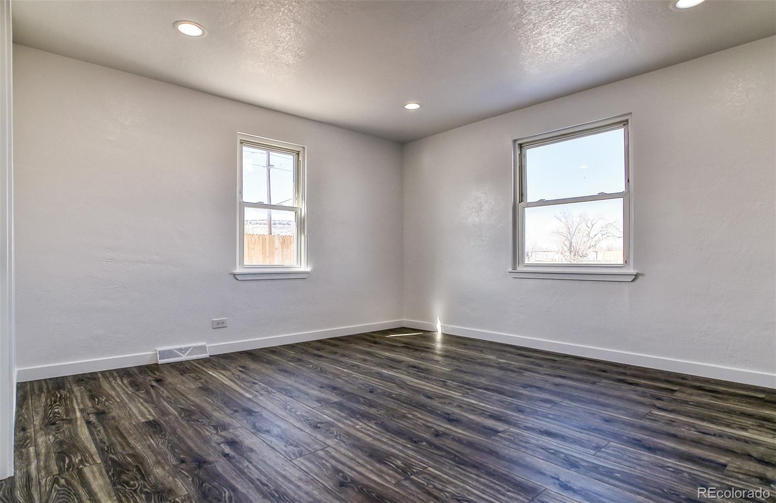 15360 44th Avenue, Golden, CO 80403, 3 Bedrooms Bedrooms, ,1 BathroomBathrooms,Residential,For Sale,44th,REC8868930